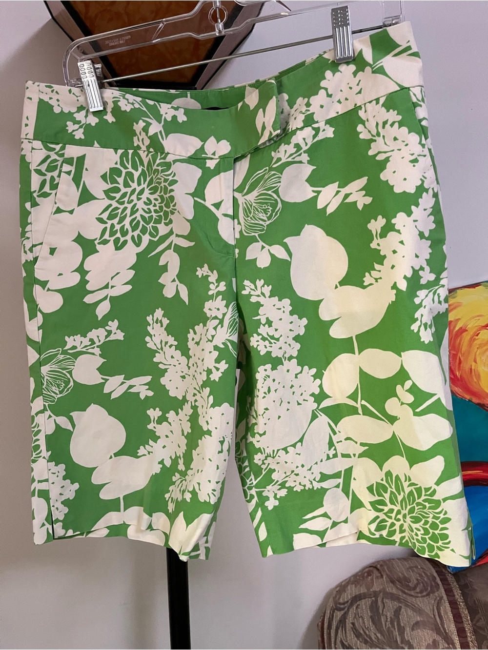 Talbot’s Size 10 Green Floral Women's Shorts